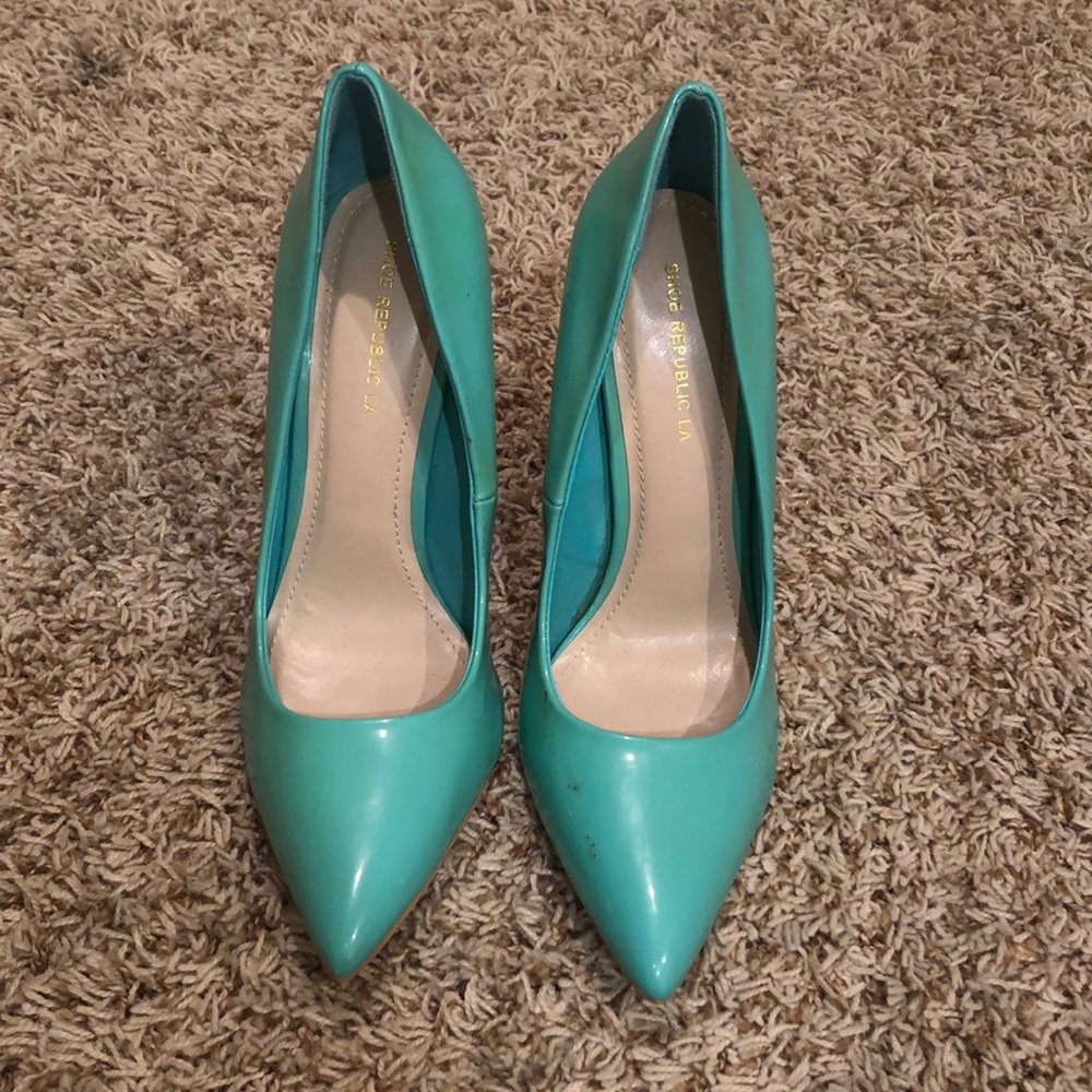 Turquoise heeled shoes